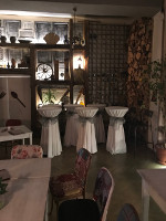 stolovi barski